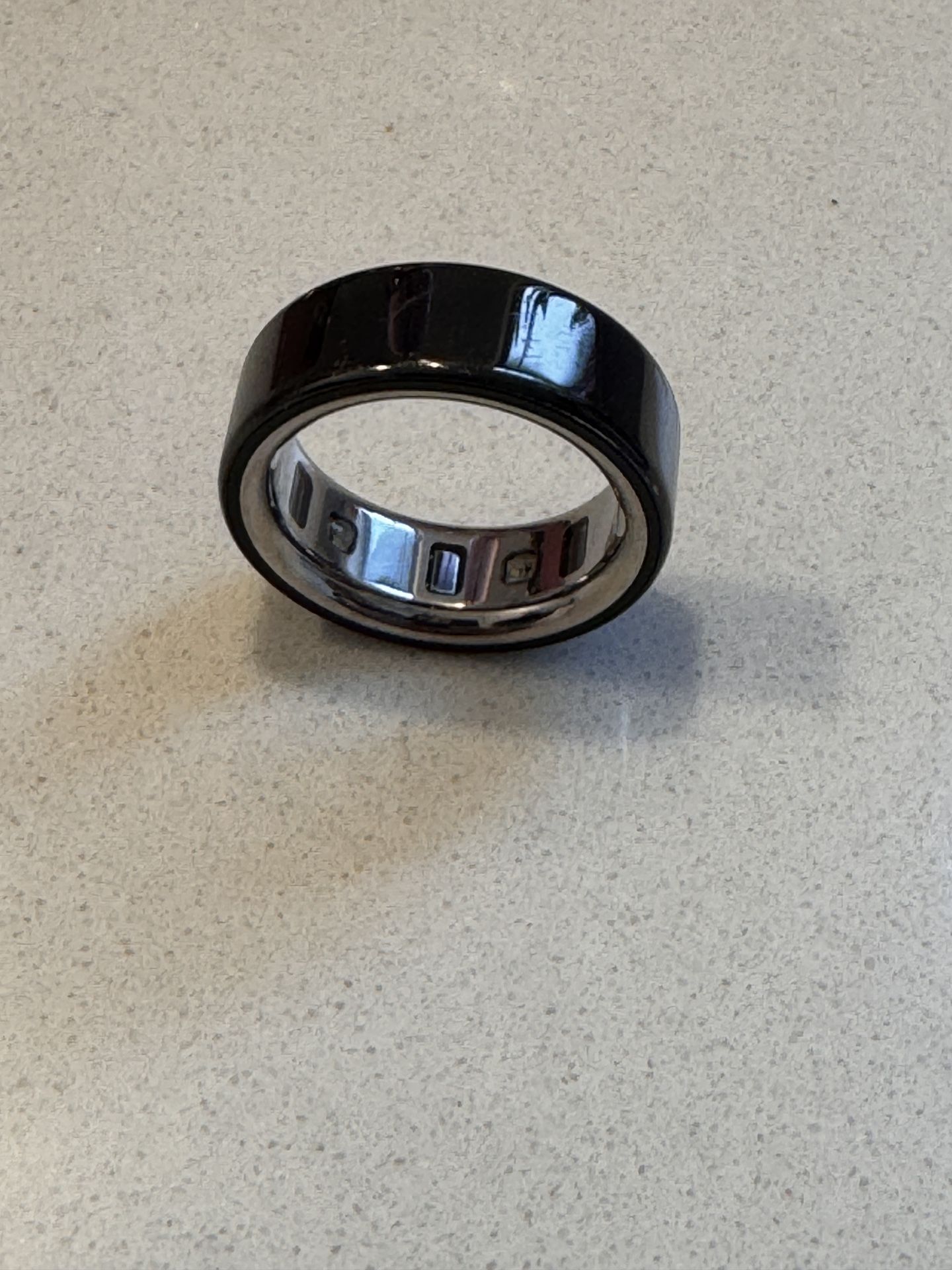 Oura Ring 4 With Charger.