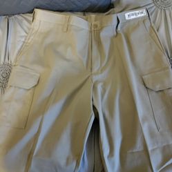 MEN'S KHAKI PANTS size 40