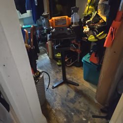WEN.  8 Inch BENCH GRINDER 