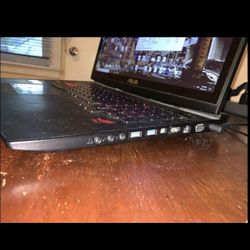 Asus Rog g750jw I7 (Battery needs replacement)