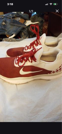 MENS PREOWNED NIKE FREE TRAINER 7 ALABAMA CRIMSON TIDE SHOES. SIZE 7.5.