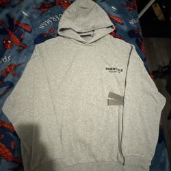 Essential Hoodie 