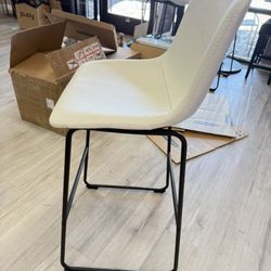 White Bar Stools (Set of 4)