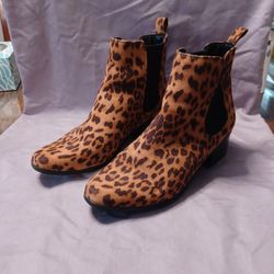 Target Brand Leopard Print Short Boots Size 9.5