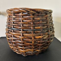 9.5 Inch Wicker Basket Round Hand Woven 