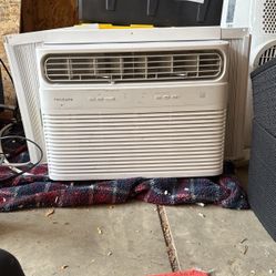 Frigidaire Window Air Conditioner 