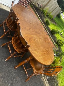Great condition real wood table and chairs