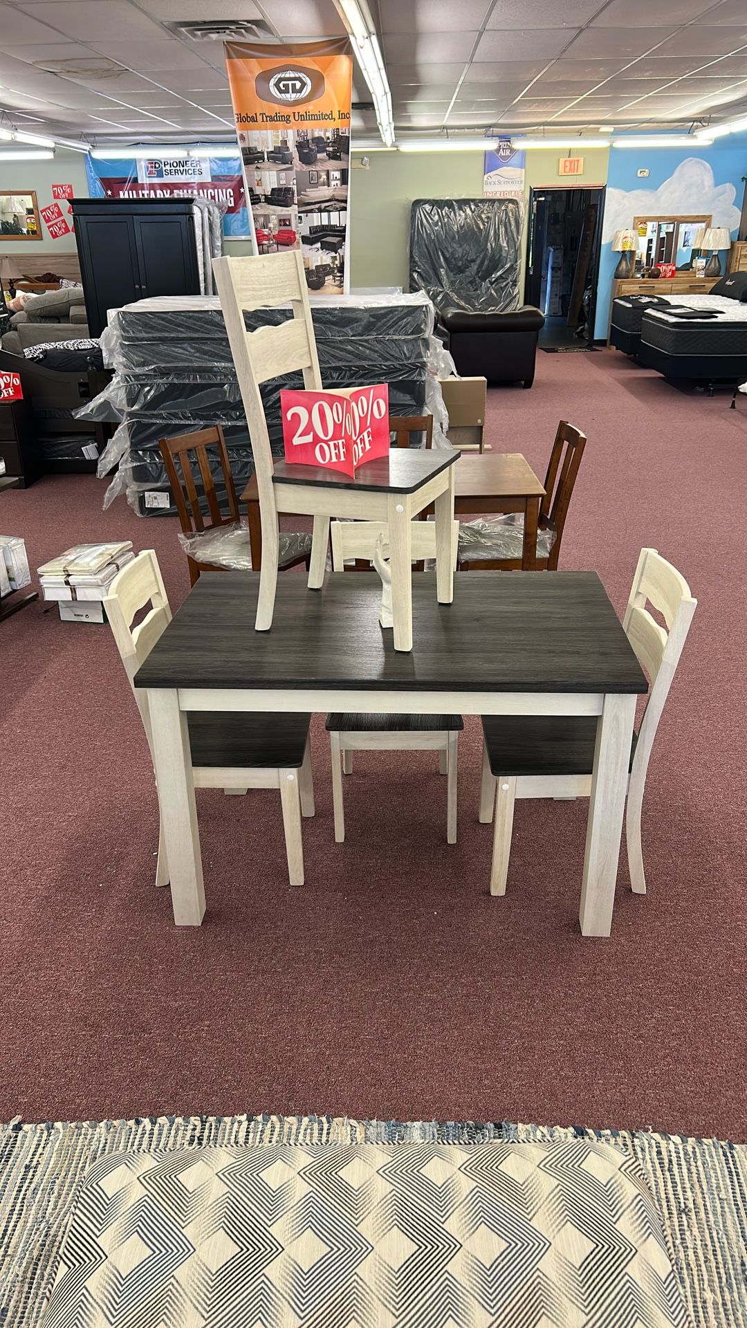 💥HUGE Blowout Furniture Sale!💥 Brand New Table W/ 4 Chairs! $50 Down Takes It Home Today!