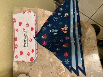 New Dog Bandana with Paw Print Bag