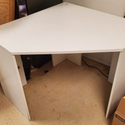 FREE Corner Computer Desk