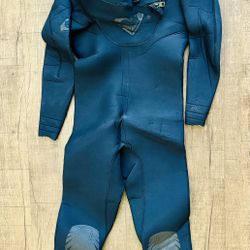 Roxy Wetsuit & Rip Curl Boots 