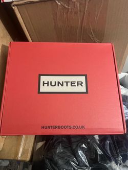 BRAND NEW!👢HUNTER Play Short Snow Boot - Women's