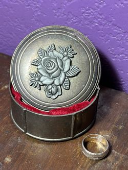 Vintage Davco Silver Plated Rose Trinket Box Red Velvet Lined 