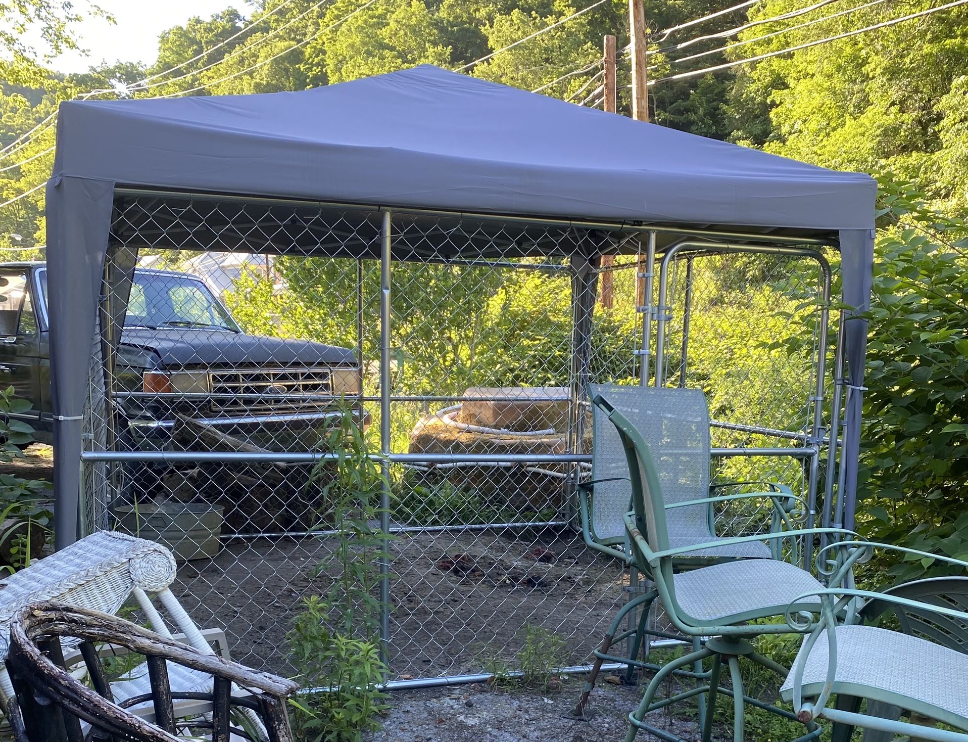 10x10  Dog Kennel With Gazebo Top