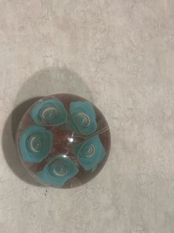 Vintage Floral Art Glass Paperweight – Blue & Pink Flowers
