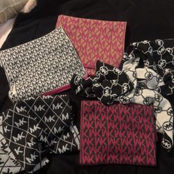MK SCARFS & BEANIE’S 