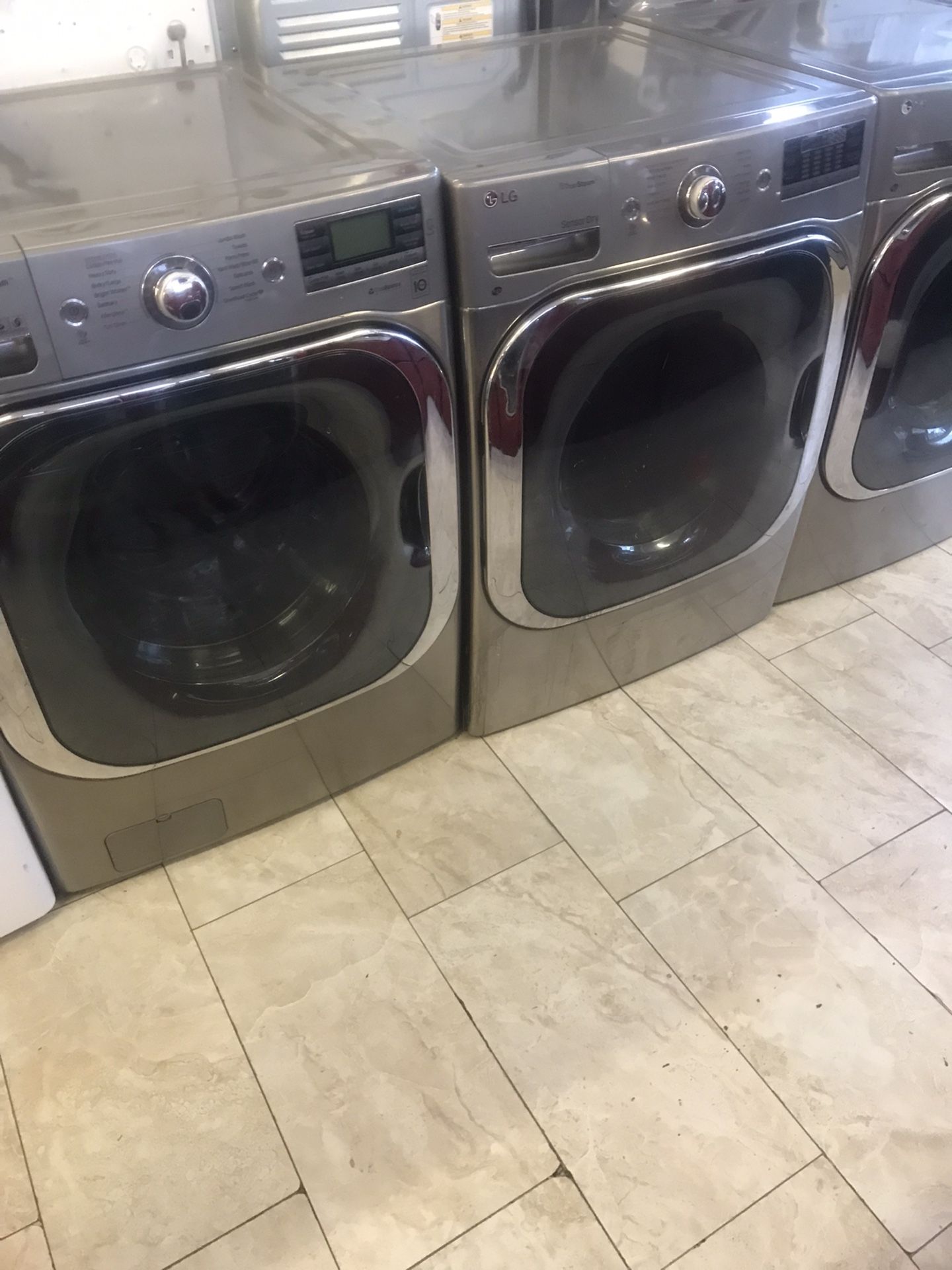 LG Jumbo Electric washer And Dryer