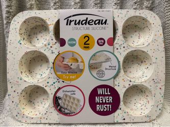 Trudeau Muffin pan set of 2