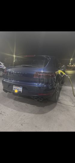 Engine cover 2017 Porsche Macan GTS