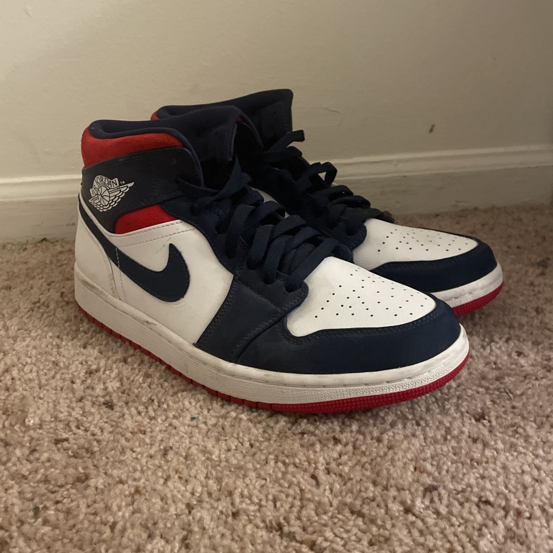 AIR JORDAN 1 (red/ white/ blue) 