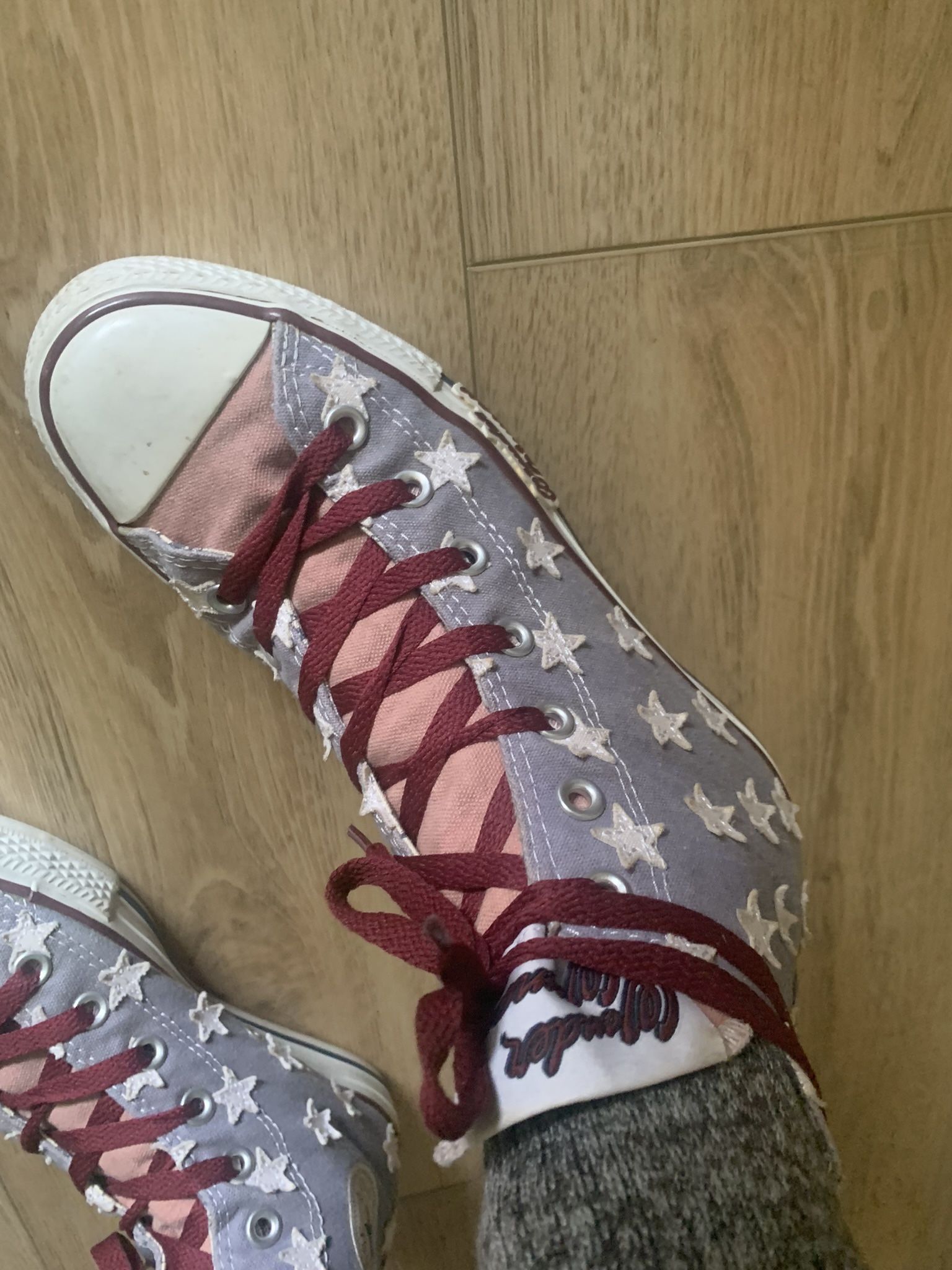 VINTAGE Wonder Woman Converse