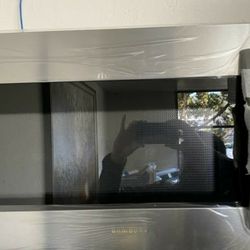 Samsung & Whrilpool 30in Microwave Open Box Unit Up to 50% Off