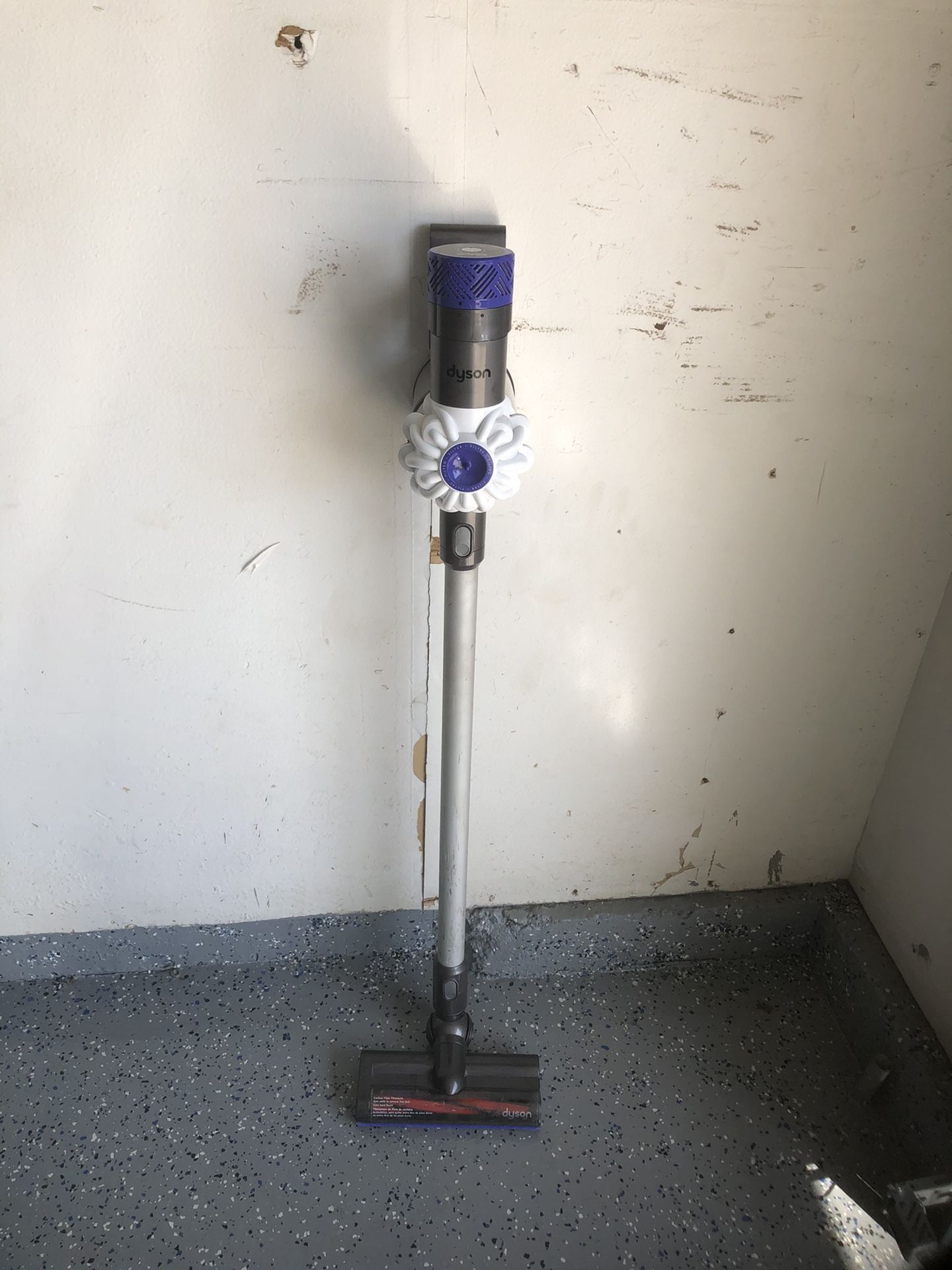 Dyson Cordless Vacumm