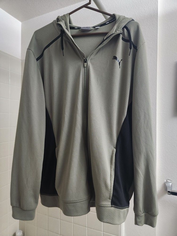 Men's XL Puma Lightweight Hoodie New Condition