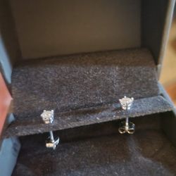 Diamond Earrings Set In 10k White Gold
