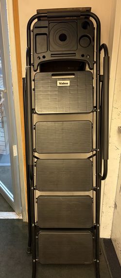 VALERO 5 STEP LADDER