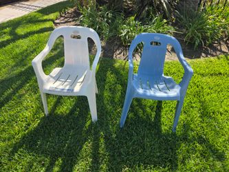 Outdoor Plastic Stackable Patio Chairs $5 each