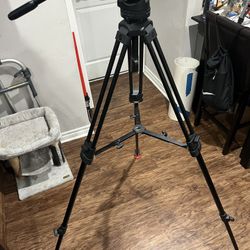 Sachtler FSB 4/ 2 MD With FSB 4 Fluid-Head With Aluminum Tripod Legs with Mid-Level Spreader