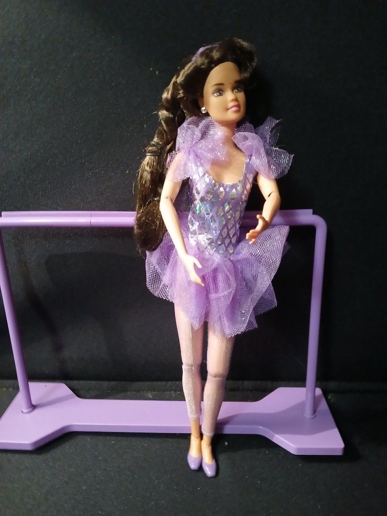 Vintage 90s Gymnast Barbie