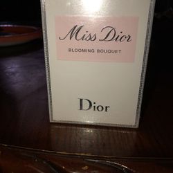 Miss Dior Blooming Bouquet