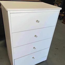 Four Drawers Dresser 