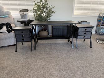 Desk with 2 detached drawers