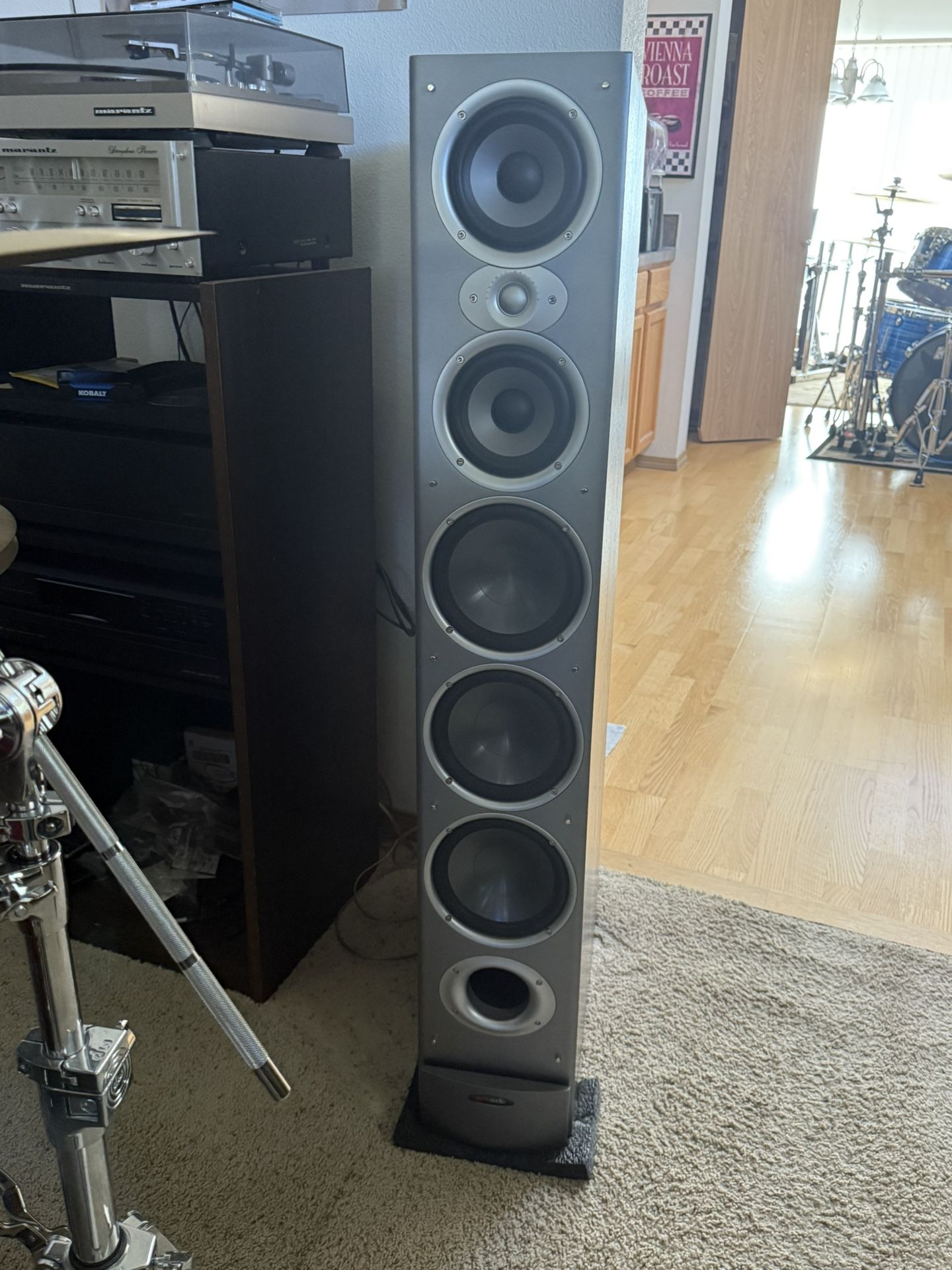 POLK RTI 12 Tower speakers