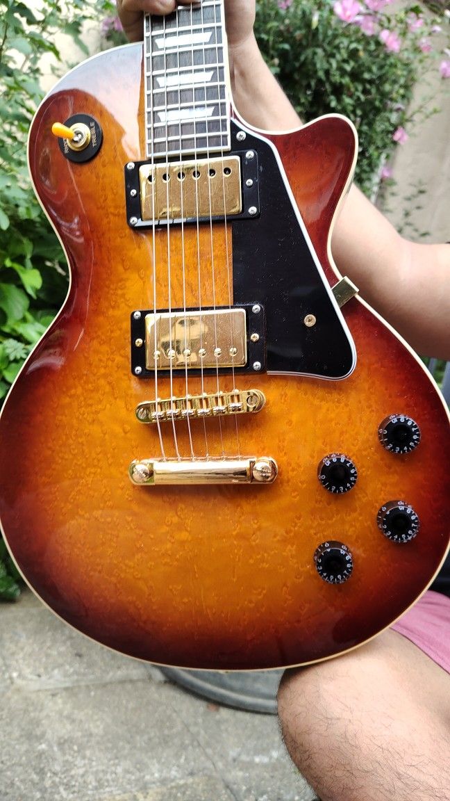 Firefly Tabaco Birdseye Sunburst Electric Guitar .