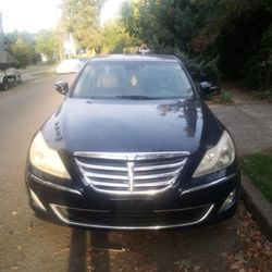 2013 Hyundai Genesis