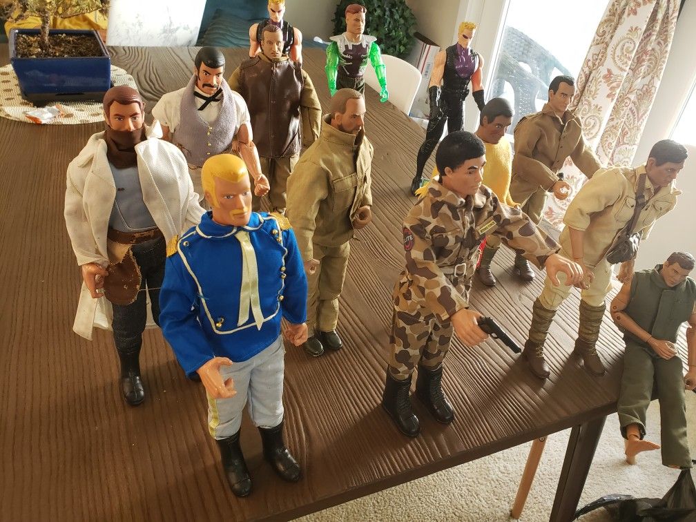 Action Figures by In Time Products