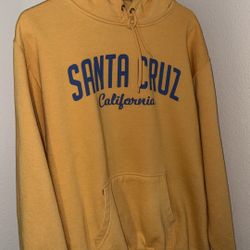 Santa Cruz Hoodie (Medium)