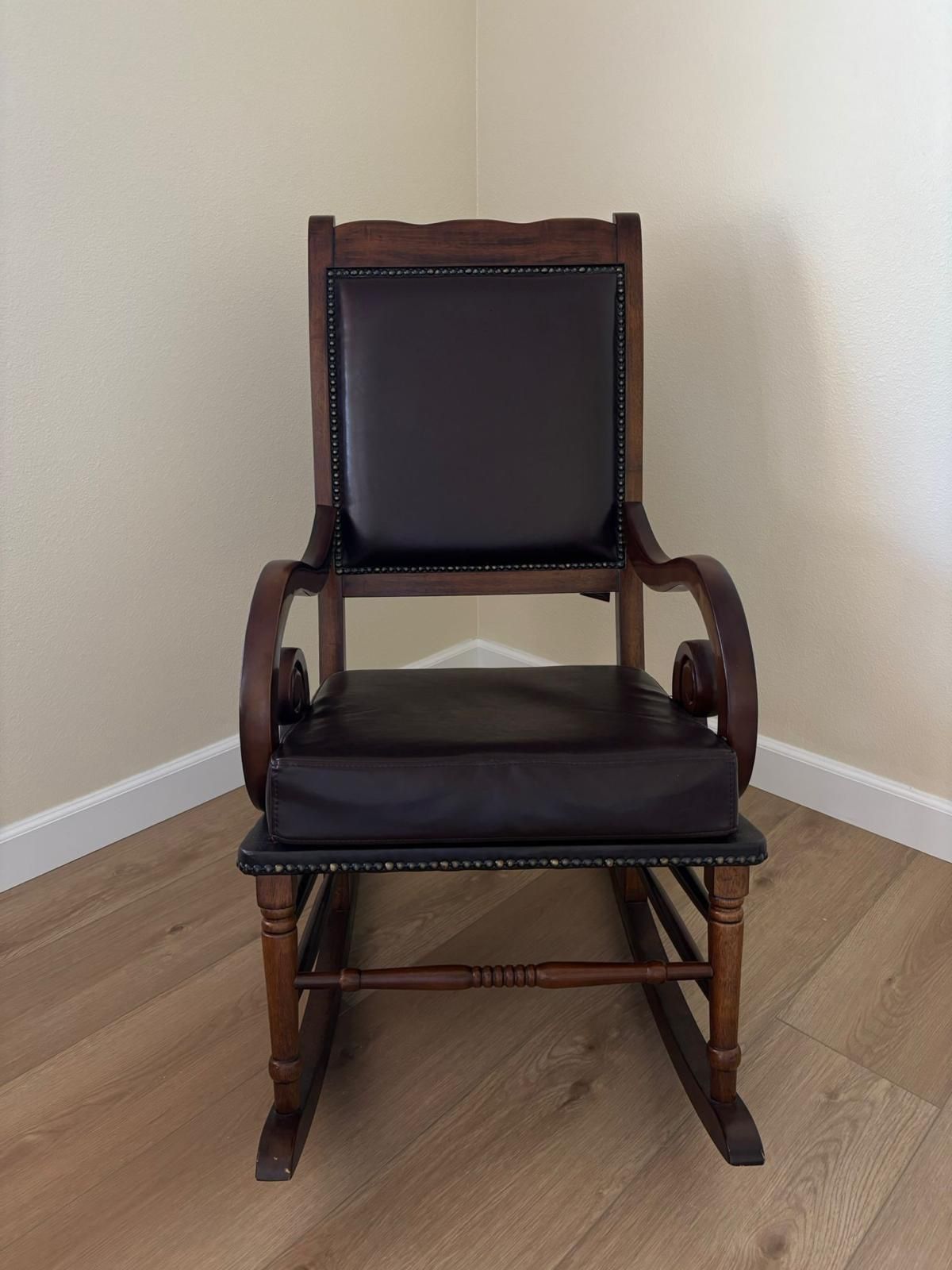 Leather rocking Chair