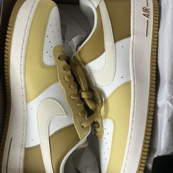 Men’s Nike Air Force Ones 