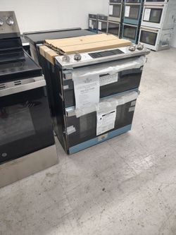 $1469 (MSRP2599$, Save $1130) GE 5 Burner Electric Range With True Convection and Steam Clean