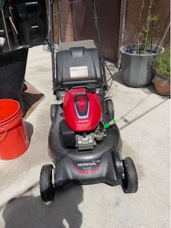 A Honda lownmotr one