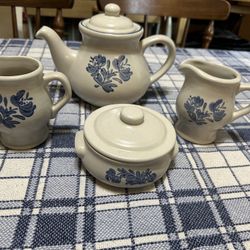 Pfaltzgraff Yorktown  Tea Service Set
