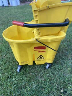 Rubbermaid Commercial Mop Bucket