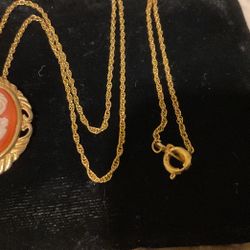 Necklace With Vintage Cameo Pendant 