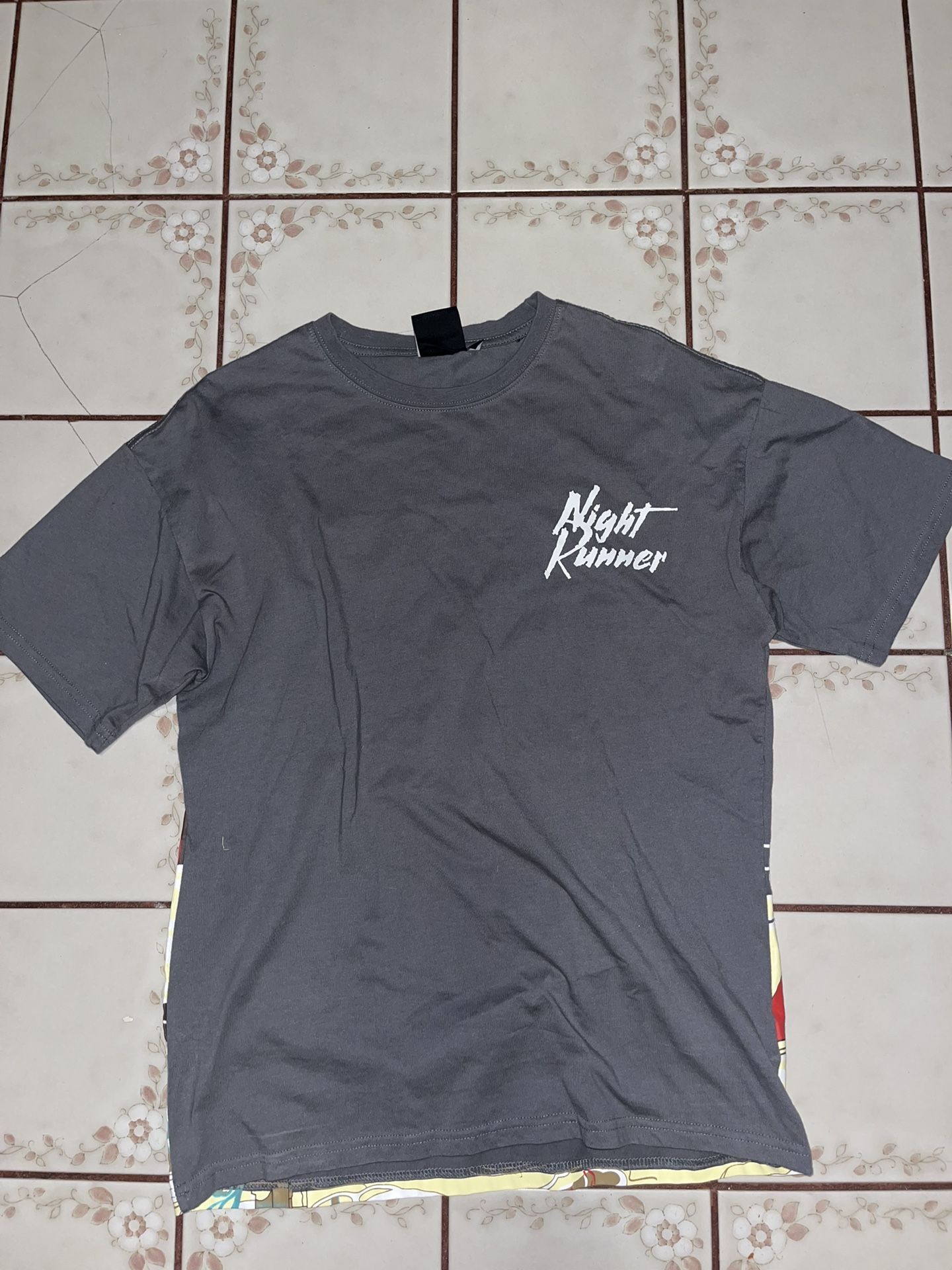 Night runner tee