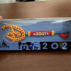 2021 Mickey/Minnie Key